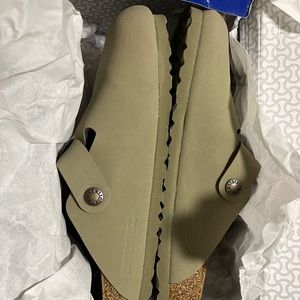 Birkenstock Boston Vegan Khaki color, size 39.